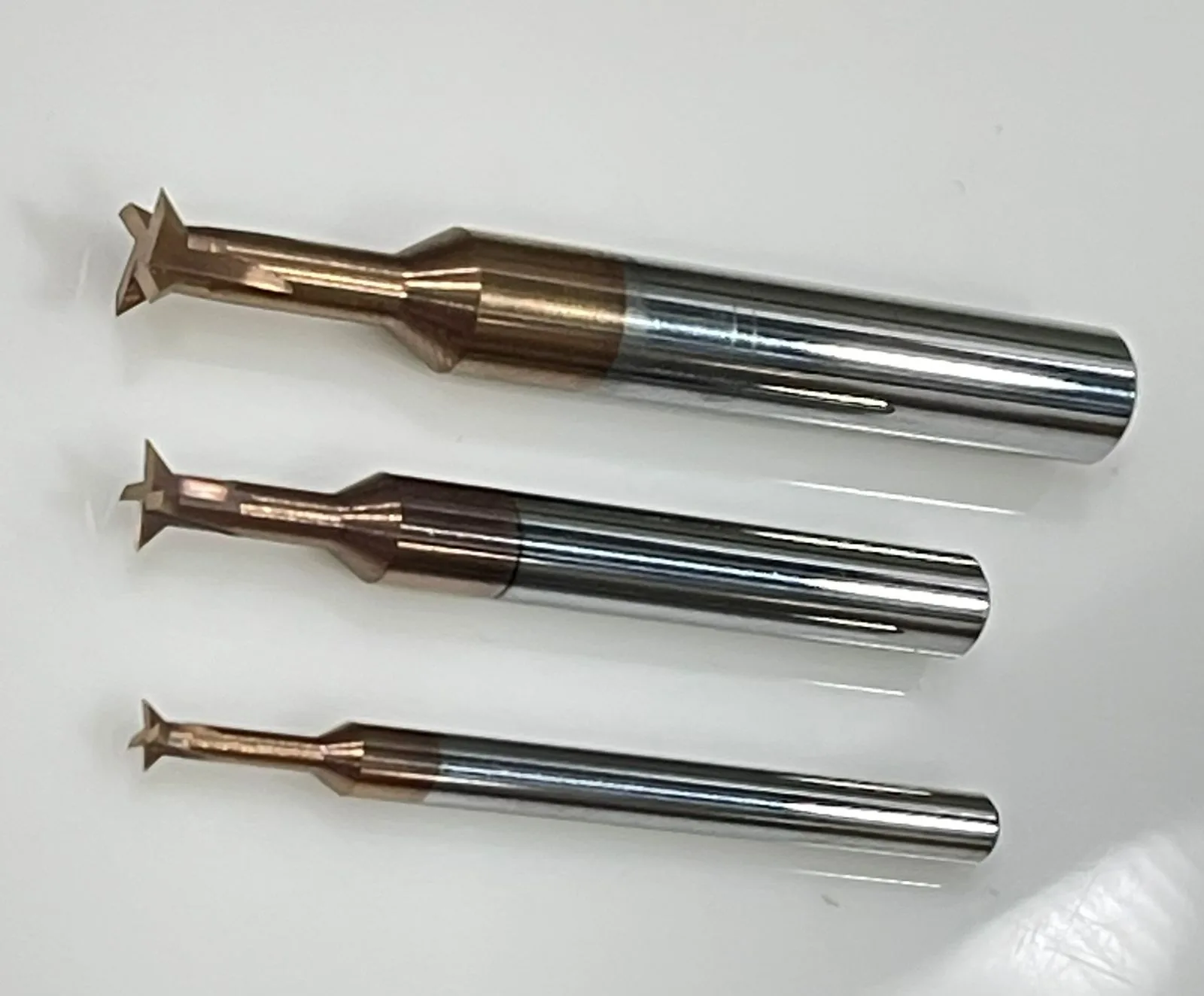 Ball Cutters & Inserts — B32-C10-5R-120L