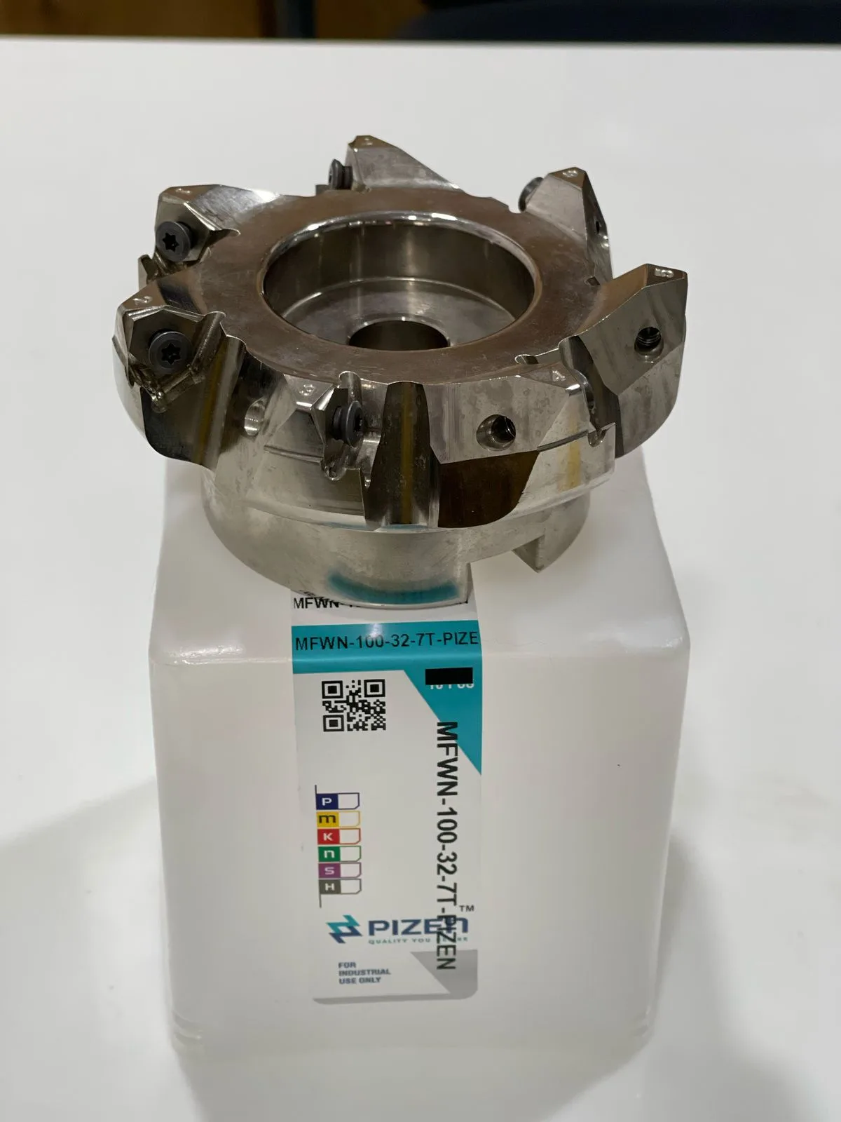 Indexable Cutters EMR-5R-32-C32-200L (RPMT 10T3)
