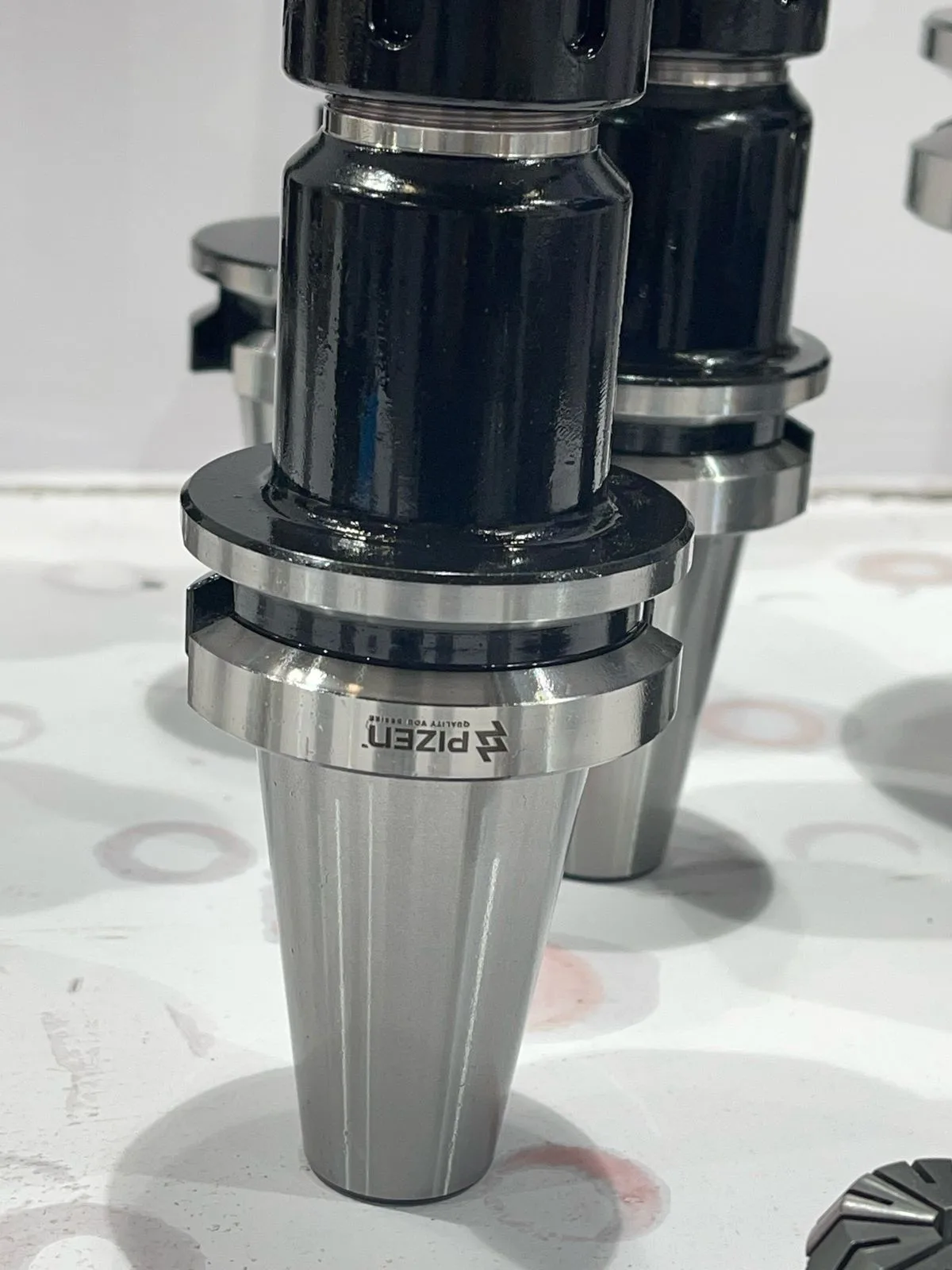 BT40ER25120L