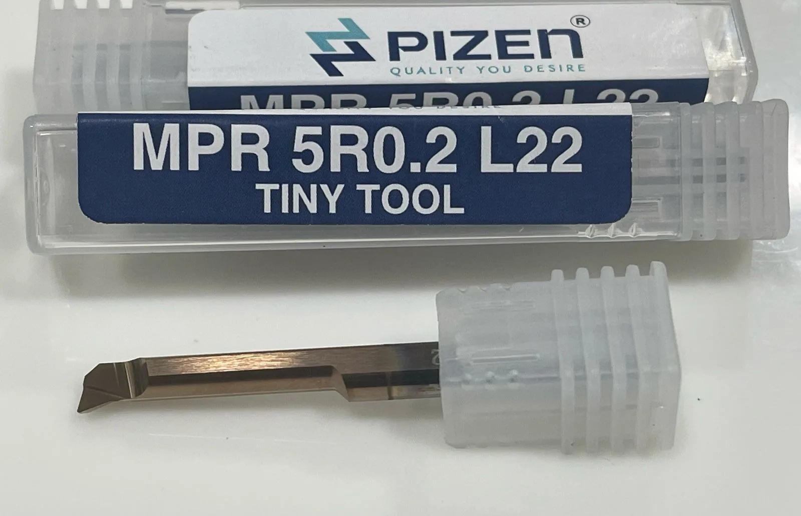 Solid Carbide Cutters R1.5-D6-50L-4F (1.5MM)
