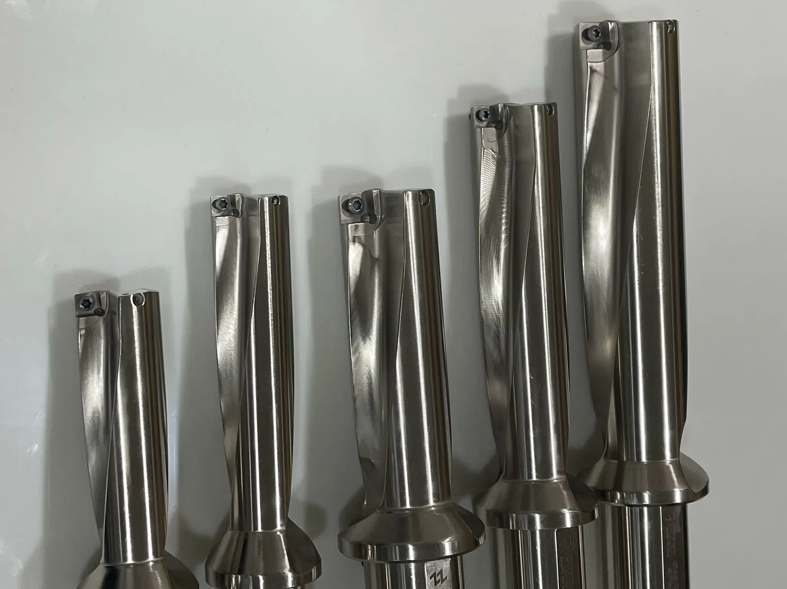 Carbide Drills — D11.6-70-130-55HRC